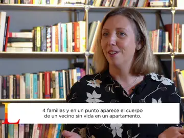 Helene Flood: “Me interesan mucho esas historias que nos contamos a nosotros mismos, es una manera de mentirnos” Helene Flood: “Me interesan mucho esas historias que nos contamos a nosotros mismos, es una manera de mentirnos”