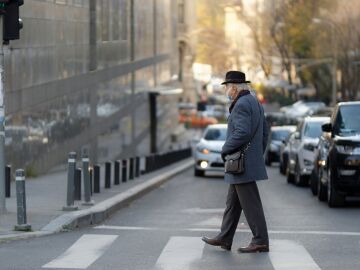 La DGT lanza 'Itinerarios', un manual de actividades para peatones de avanzada edad