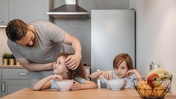 Los niños que no desayunan o lo hacen fuera de casa puede tener peor salud psicosocial
