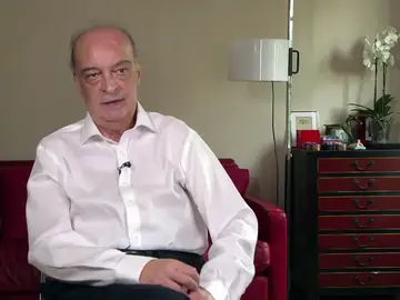 'Montevideo' la nueva novela de Enrique Vila-Matas que narra la ambigüedad del mundo como rasgo característico de nuestro tiempo 'Montevideo' la nueva novela de Enrique Vila-Matas que narra la ambigüedad del mundo como rasgo característico de nuestro tiempo