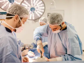 Los trasplantes de hígado de donante vivo pueden acortar el tiempo en lista de espera y las muertes Los trasplantes de hígado de donante vivo pueden acortar el tiempo en lista de espera y las muertes