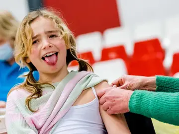 ¿Vacunar a mi hijo contra la gripe? Sí, ya es posible ¿Vacunar a mi hijo contra la gripe? Sí, ya es posible