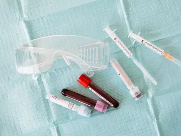 Una nueva técnica detecta la neurodegeneración del Alzheimer en muestras de sangre Una nueva técnica detecta la neurodegeneración del Alzheimer en muestras de sangre