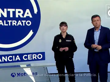 Muchos jóvenes ven normal controlar el móvil, los horarios y los contactos de tu pareja Muchos jóvenes ven normal controlar el móvil, los horarios y los contactos de tu pareja
