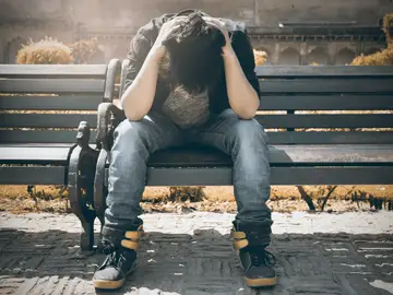 Los adultos jóvenes con algún problema de salud mental tienen el triple de riesgo de sufrir un infarto o un ictus Los adultos jóvenes con algún problema de salud mental tienen el triple de riesgo de sufrir un infarto o un ictus