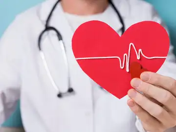 Un cardiólogo desvela las 8 claves para prevenir las enfermedades cardiovasculares Un cardiólogo desvela las 8 claves para prevenir las enfermedades cardiovasculares