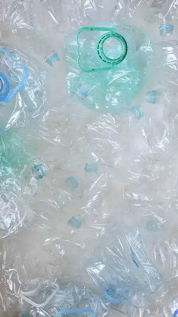 Microplásticos en el aire derivados del uso masivo de productos de plástico