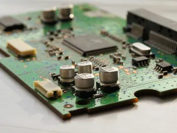 Logran un silicio ultrapuro ideal para fabricar ordenadores cuánticos
