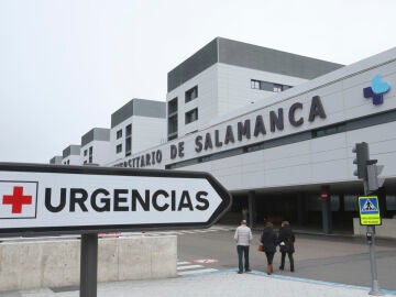 Imagen de archivo de la entrada a urgencias del Hospital Universitario de Salamanca Imagen de archivo de la entrada a urgencias del Hospital Universitario de Salamanca