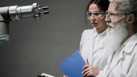 Nuevo robot magnético permite detectar el cáncer de forma temprana con imágenes 3D desde el interior del cuerpo