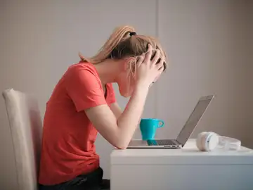 El 59% de la población en España dice sufrir estrés, el 48% depresión y un 23% ansiedad El 59% de la población en España dice sufrir estrés, el 48% depresión y un 23% ansiedad