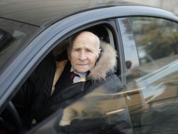 La DGT recomienda a familiares un enfoque gradual para que los conductores mayores dejen de conducir