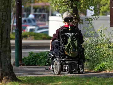 Tolebrutinib muestra eficacia en retrasar la progresión de la esclerosis múltiple secundaria progresiva Tolebrutinib muestra eficacia en retrasar la progresión de la esclerosis múltiple secundaria progresiva