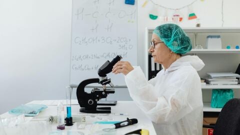 Un estudio europeo alerta sobre la ausencia de la especialidad MIR en enfermedades infecciosas en España