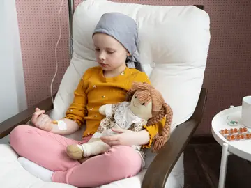 Una nueva terapia experimental convierte células de neuroblastoma en neuronas sanas y frena el avance del tumor Una nueva terapia experimental convierte células de neuroblastoma en neuronas sanas y frena el avance del tumor