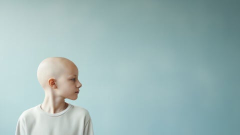 Médicos españoles desarrollan AloCelyvir, terapia avanzada que prolonga la vida de niños con cáncer cerebral