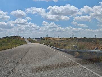 Carretera LE-5521 en mal estado
