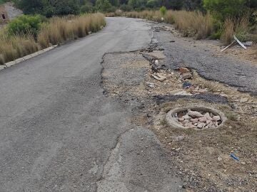 Calzada en estado intransitable en Torrent (Valencia)