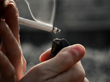 Fumar en la adolescencia puede acelerar el envejecimiento de los hijos