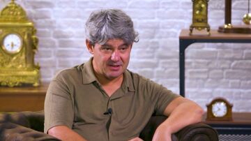 Antonio Mercero nos adentra en una interesante saga familiar con su nueva novela: Está lloviendo y te quiero Antonio Mercero nos adentra en una interesante saga familiar con su nueva novela: Está lloviendo y te quiero