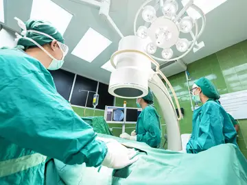 El Hospital Gregorio Marañón realiza con éxito el primer trasplante parcial de corazón en Europa a una bebé de siete meses El Hospital Gregorio Marañón realiza con éxito el primer trasplante parcial de corazón en Europa a una bebé de siete meses