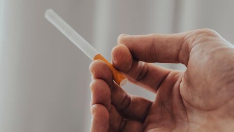 "Rosalía, déjalo": la ofensiva contra el humo digital que busca proteger a la generación Z