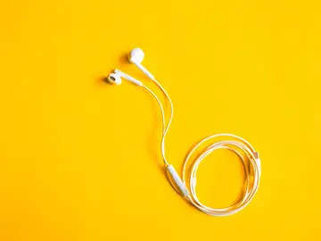 El uso abusivo de auriculares está causando sorderas irreversibles entre los jóvenes, una moda que puede afectar a la salud de toda una generación El uso abusivo de auriculares está causando sorderas irreversibles entre los jóvenes, una moda que puede afectar a la salud de toda una generación
