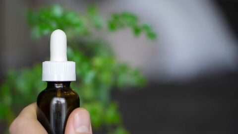España amplía su lista oficial de pseudoterapias incorporando una de las más populares: la homeopatía