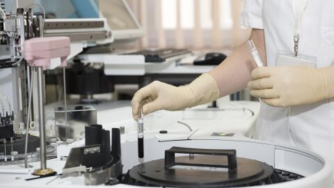 La OMS pide reforzar los sistemas médicos para no perder el excelente proceso constante sanitario